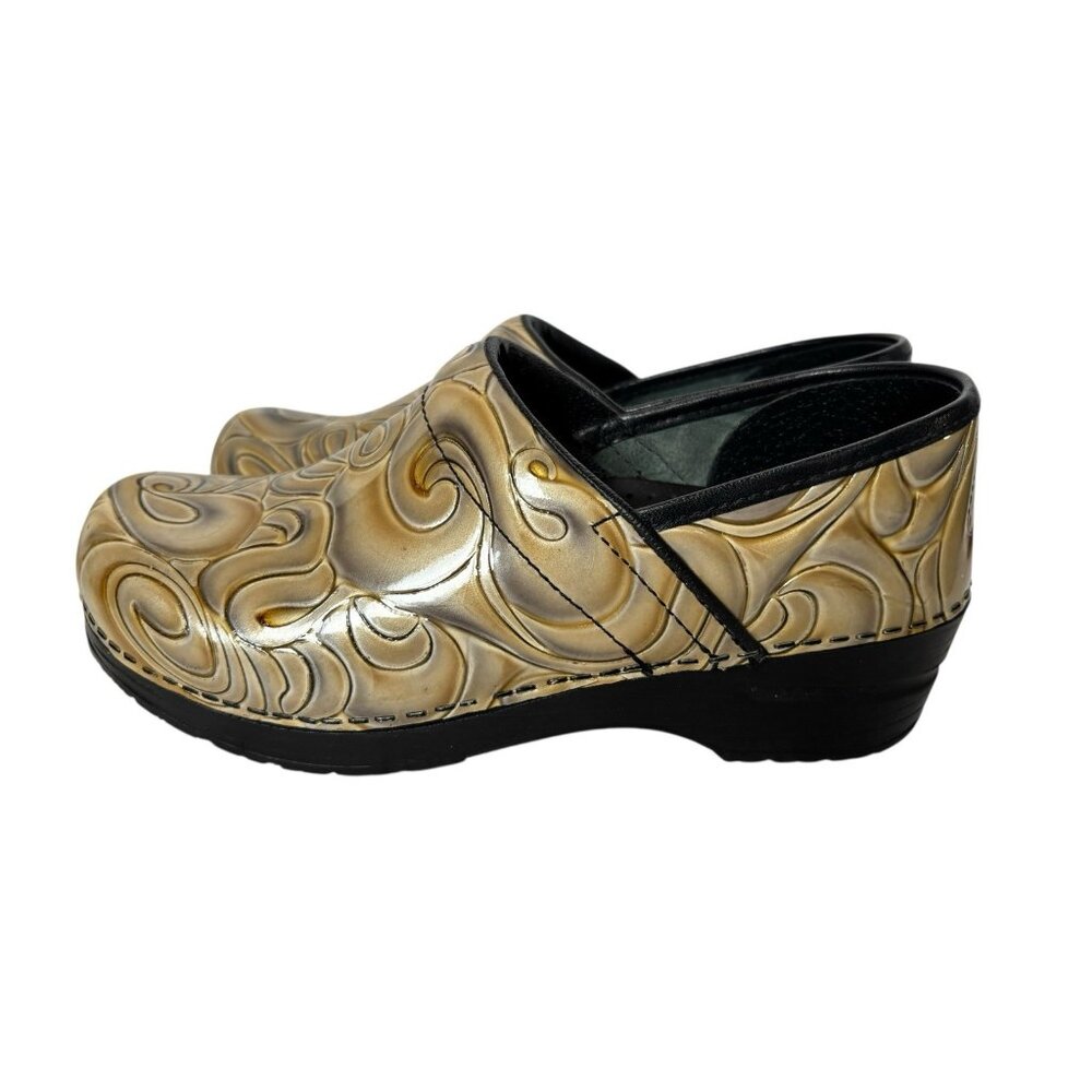 Sanita Clogs Womens EU 38 US 7 Danish Nurse Slip-On Tooled Swirl Glossy Leather - Picture 3 of 6